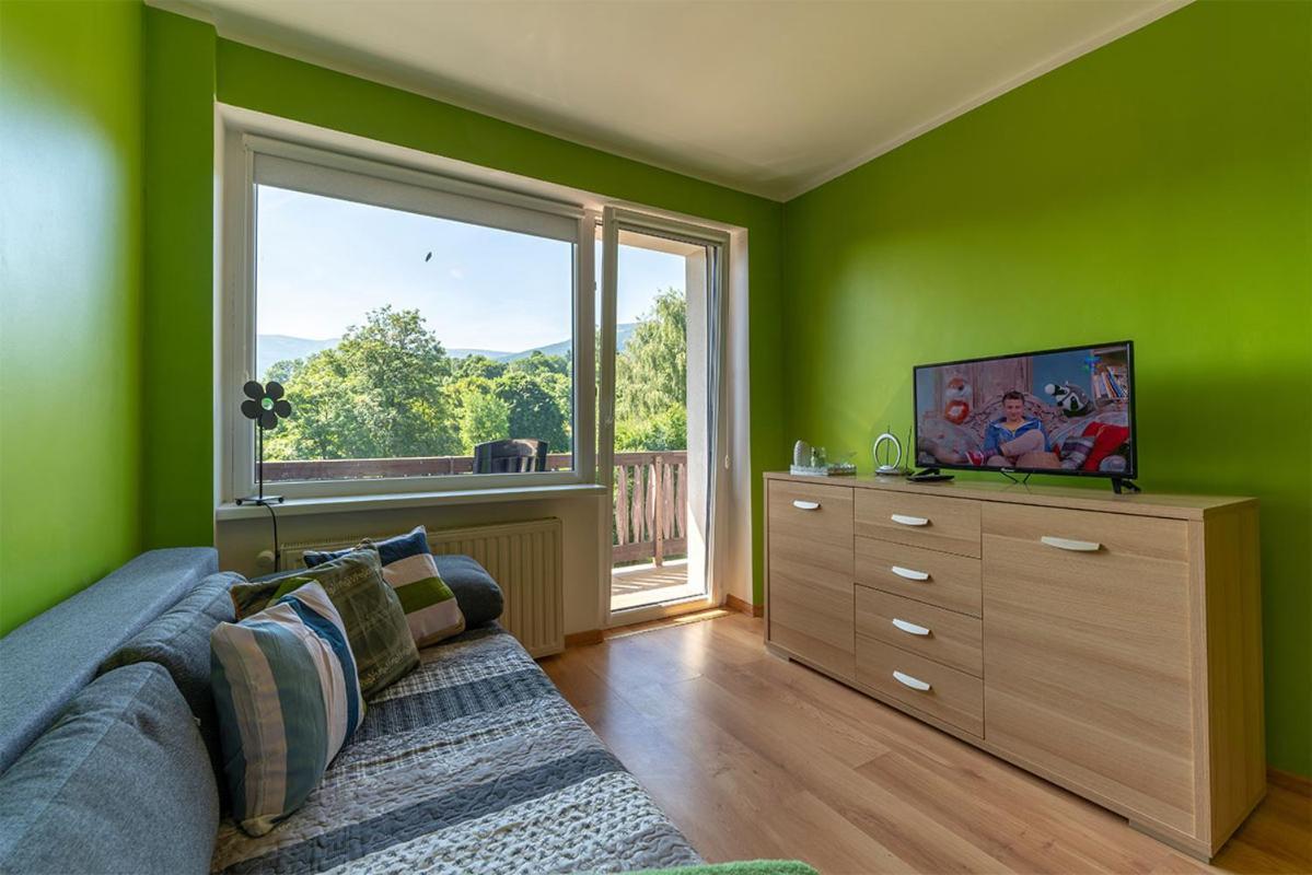 Apartamenty Wiosenna ชกลาร์สกา ปอเรมบา ภายนอก รูปภาพ