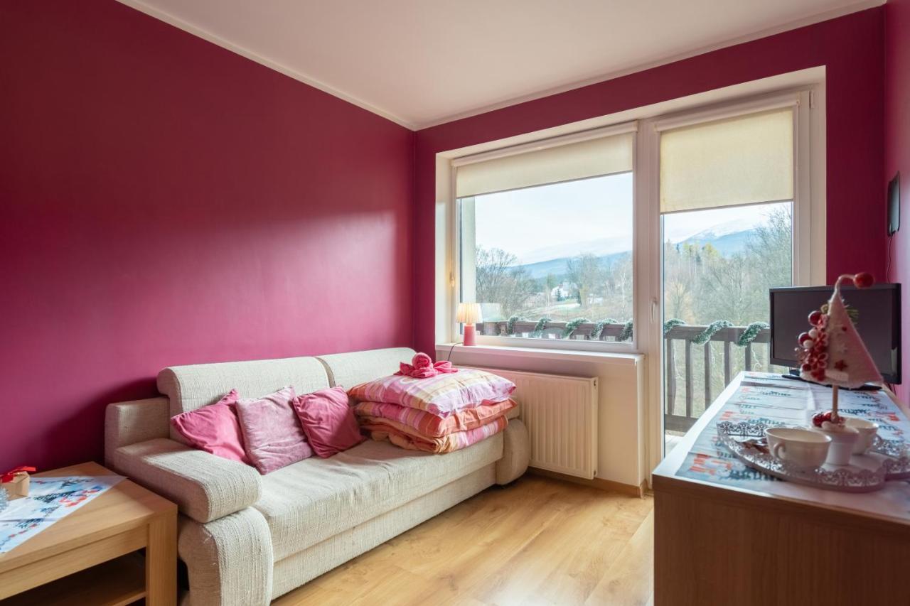 Apartamenty Wiosenna ชกลาร์สกา ปอเรมบา ภายนอก รูปภาพ