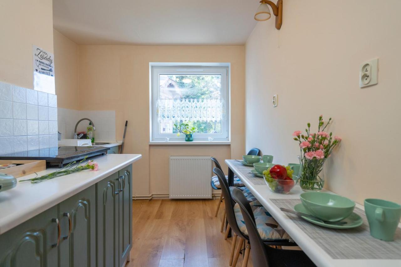 Apartamenty Wiosenna ชกลาร์สกา ปอเรมบา ภายนอก รูปภาพ